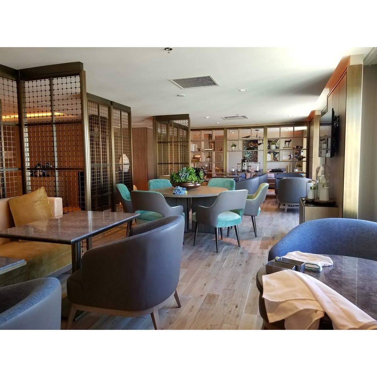 美國(guó)圣蓋博喜來(lái)登酒店